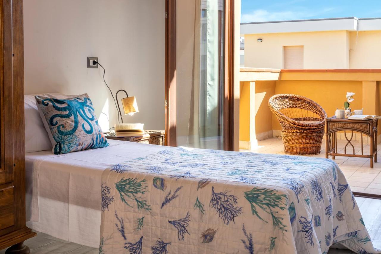 Lungomare Garibaldi - Attico A Due Passi Dal Mare Apartman Alghero Kültér fotó