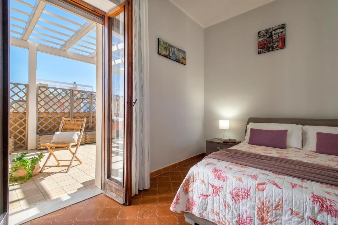 Lungomare Garibaldi - Attico A Due Passi Dal Mare Apartman Alghero Kültér fotó